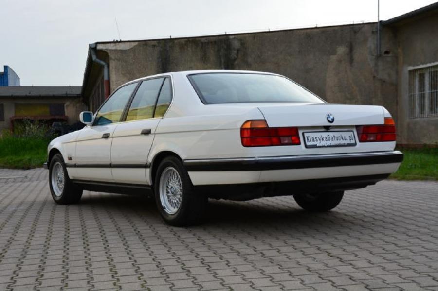  BMW 740i (E32) 1992 года  (UK) (фото 133 из 170)